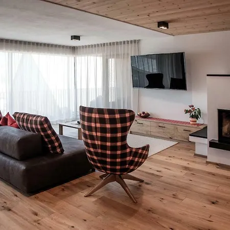 Penthouse Pichlerhof * Brunico