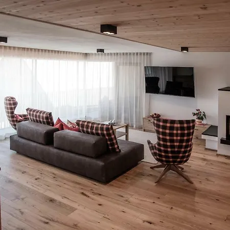 Penthouse Pichlerhof Brunico